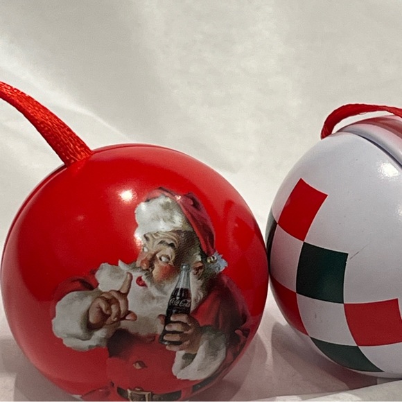 COCA-COLA Cineplex Santa Claus Ornaments Holding Popcorn + 3 Tin Holiday Baubles - Picture 11 of 13